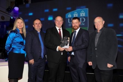 Auranta receiving Irish Times New Frontiers Innovation category award © Irish Times 