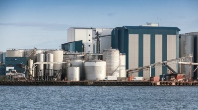 Fishmeal factory in Karmoy in Norway © GettyImages/eugenesergeev