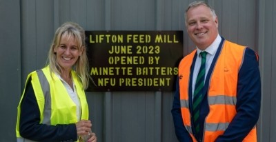 Minnie Batters, NFU president, opens Mole Valley Farmers' upgraded feed mill in Lifton, Devon © Mole Valley Farmers  