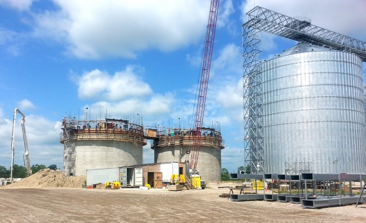© ZFS Construction starts on the new grain elevator and storage bins at ZFS's Ithaca facility 