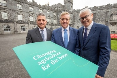 José Nobre, CEO, AB Agri, Pat Breen, Ireland’s minister for trade, employment, business and the EU dIgital single market. and Rory Mullen, CEO, the IDA 